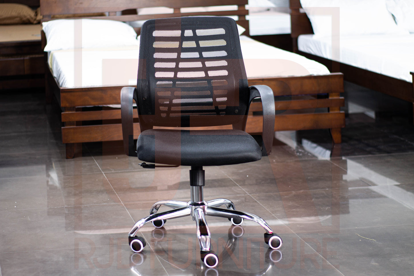 RJD OFFICE CHAIR A