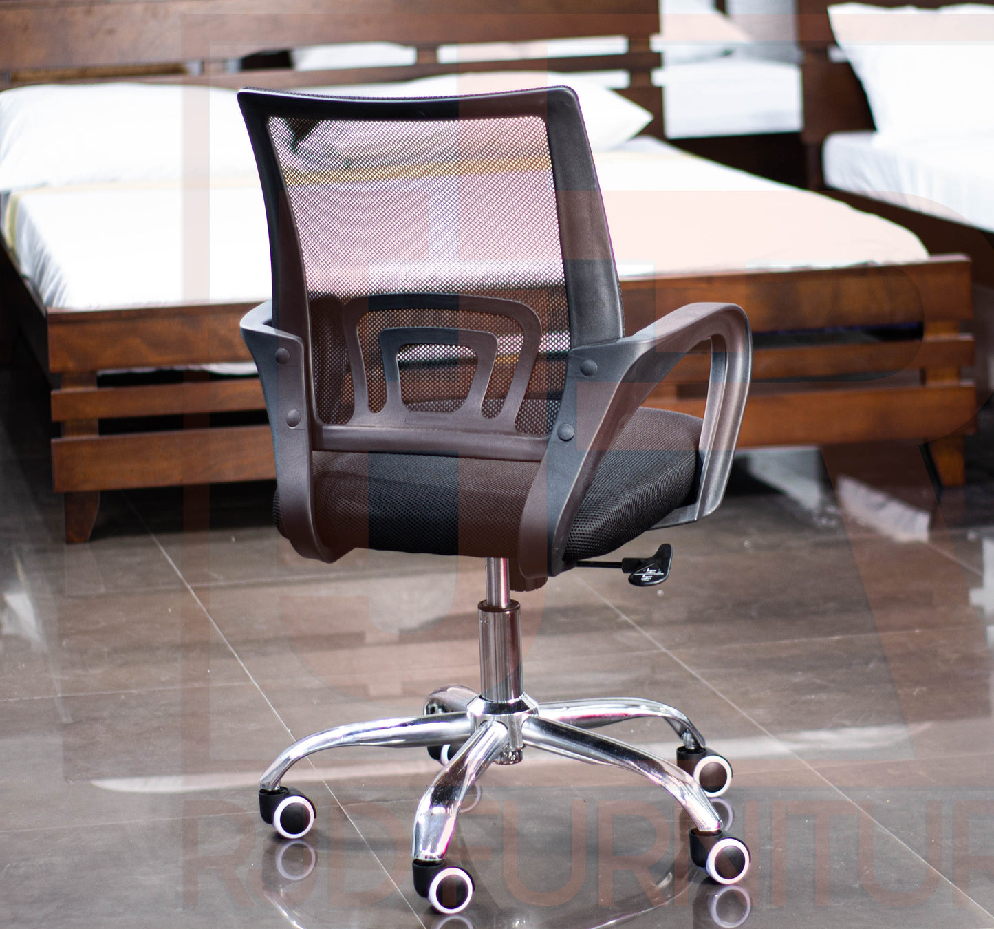 RJD OFFICE CHAIR B